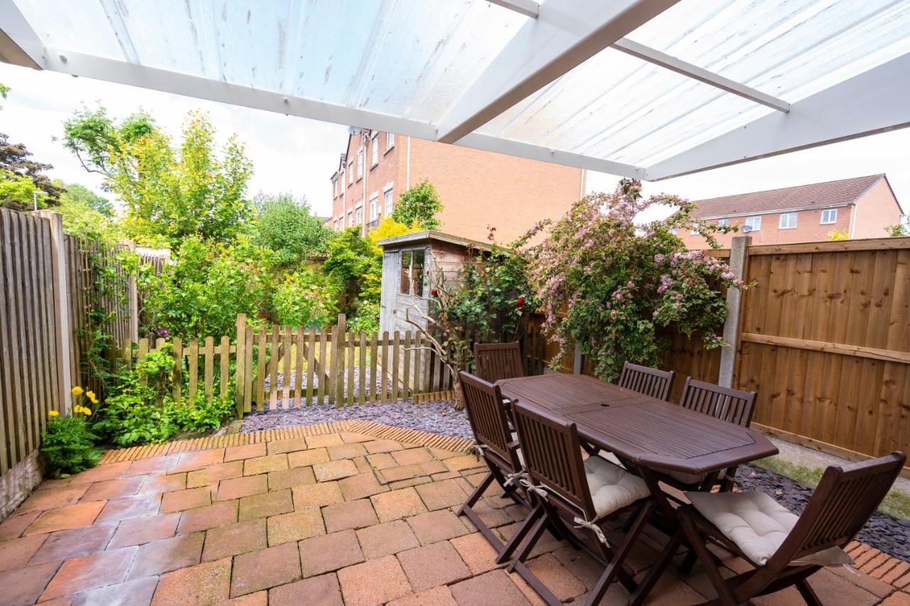 Bright & Modern 4 Bedroom Townhouse Stafford Exterior foto